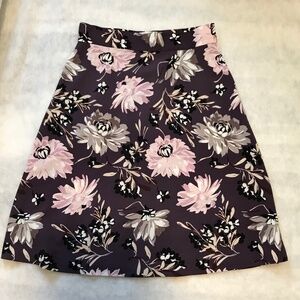 Ann Taylor factory Purple & Pink Floral Skirt Size 6 Knee Length. A-line.